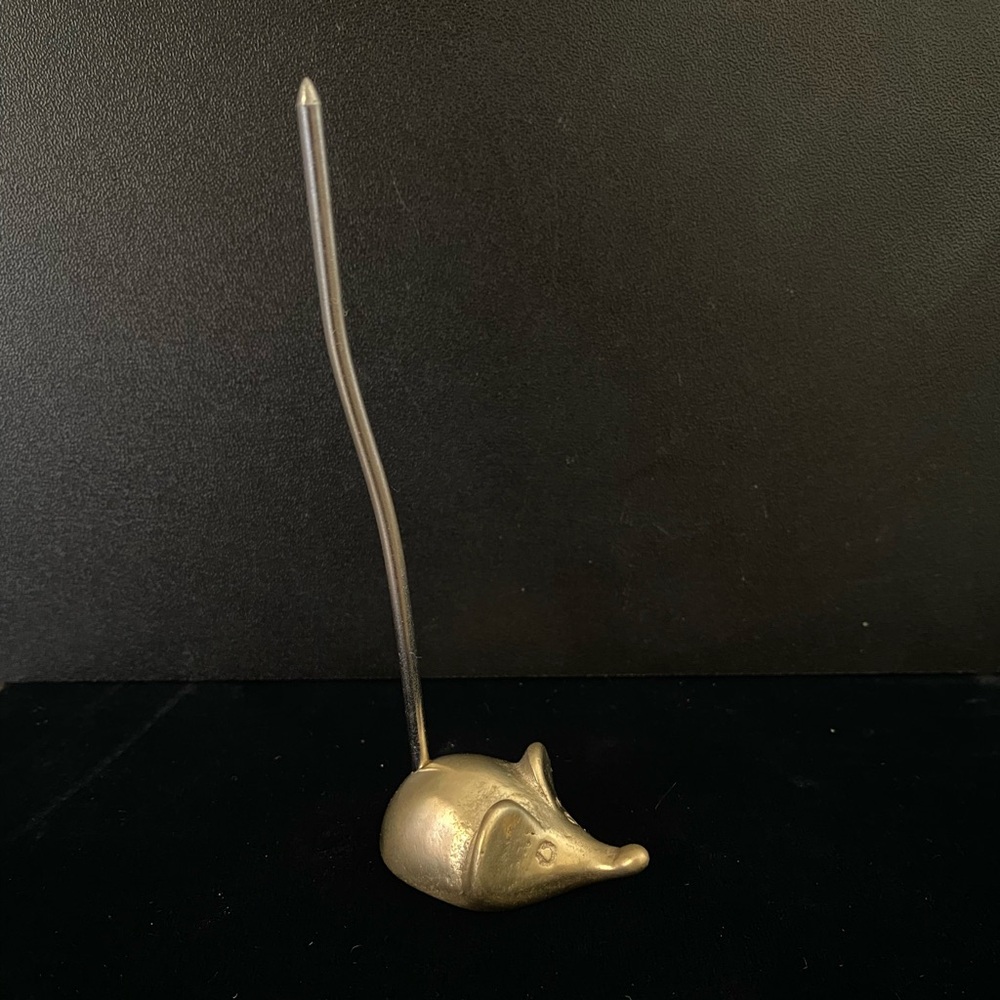 Vintage Brass Mouse Ring or Desk Office Note Receipt Holder 3.5”Tall Mid Century - Picture 6 of 10